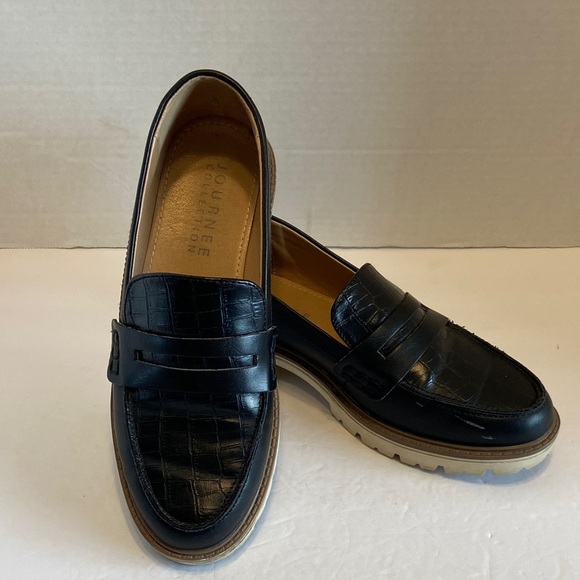 Journee Collection Women's Kenly Slip-On Loafers Black Size 8 - Picture 2 of 12